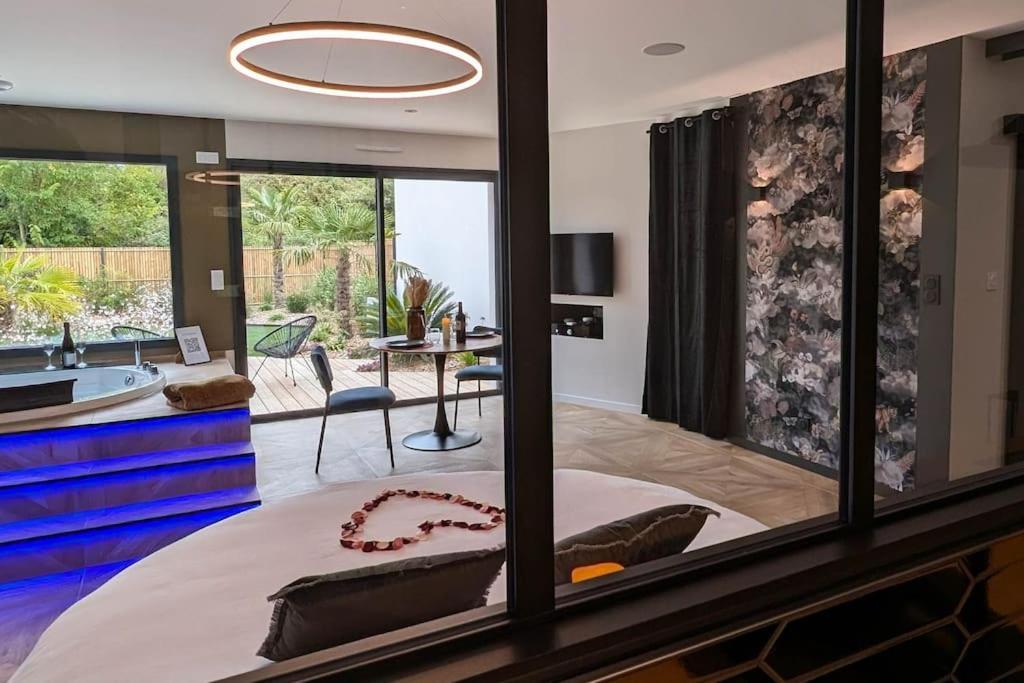 Les Suites Du Payre - Suite Passion Talmont-Saint-Hilaire Ngoại thất bức ảnh