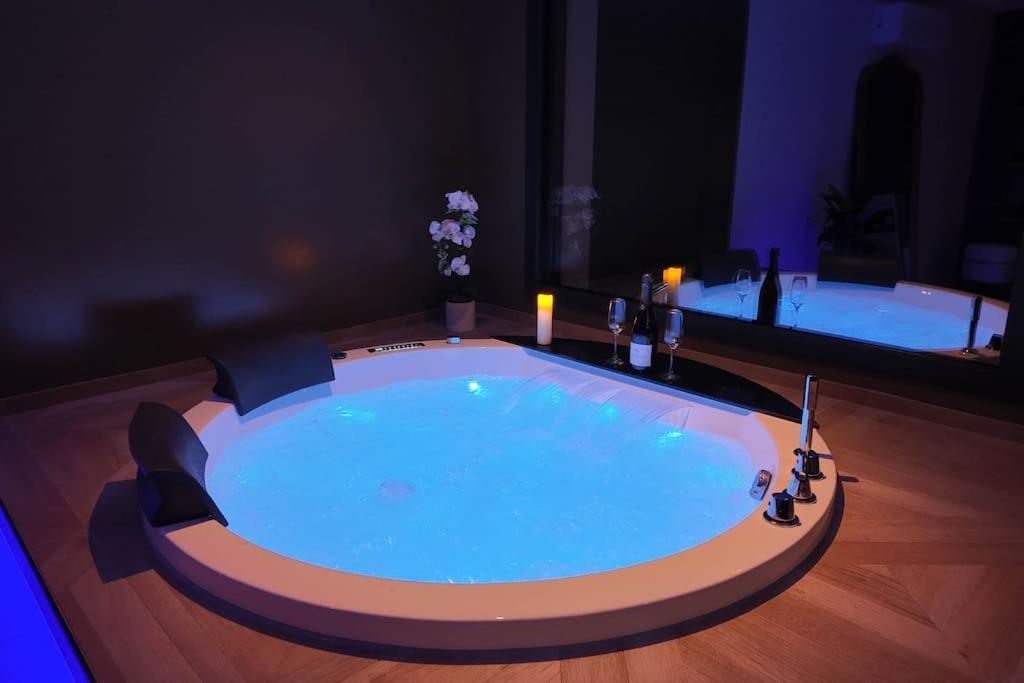 Les Suites Du Payre - Suite Passion Talmont-Saint-Hilaire Ngoại thất bức ảnh