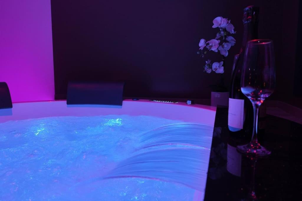 Les Suites Du Payre - Suite Passion Talmont-Saint-Hilaire Ngoại thất bức ảnh