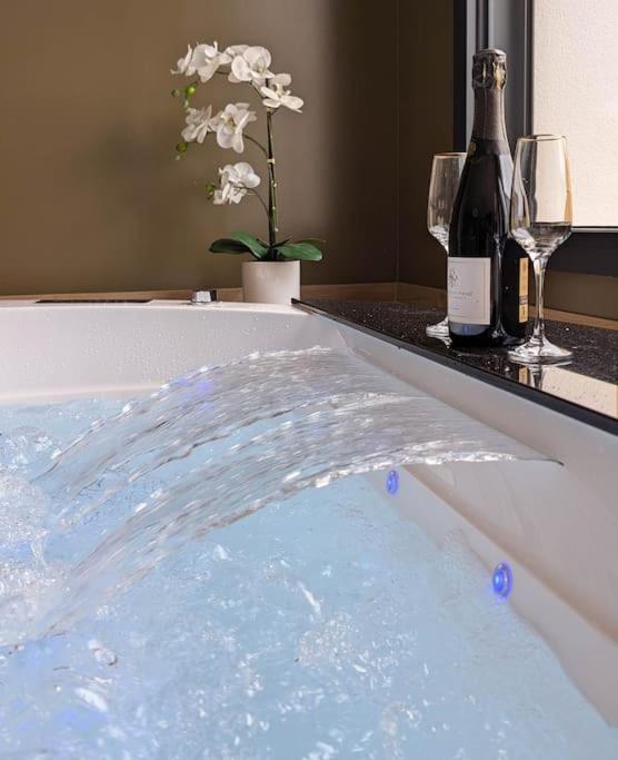 Les Suites Du Payre - Suite Passion Talmont-Saint-Hilaire Ngoại thất bức ảnh